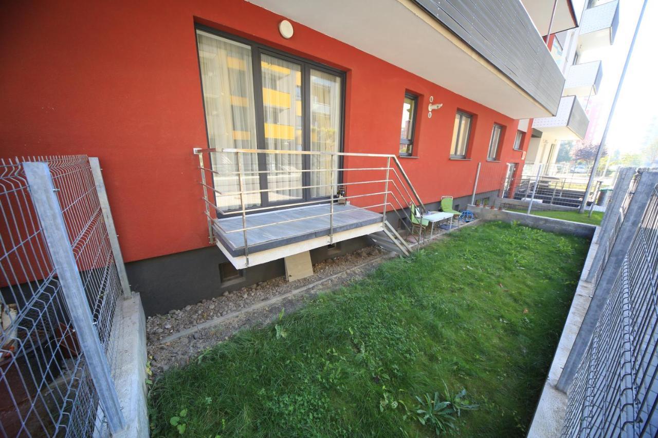 Happy Family Apartment Brasov Exterior photo